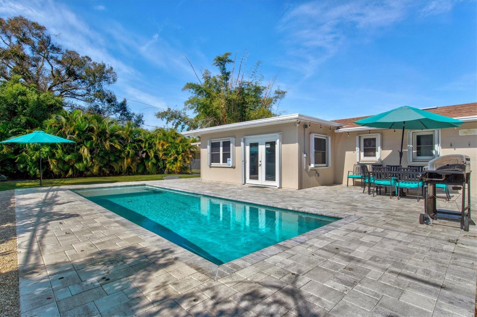2572 JEFFERSON CIR, SARASOTA, FL, 34239