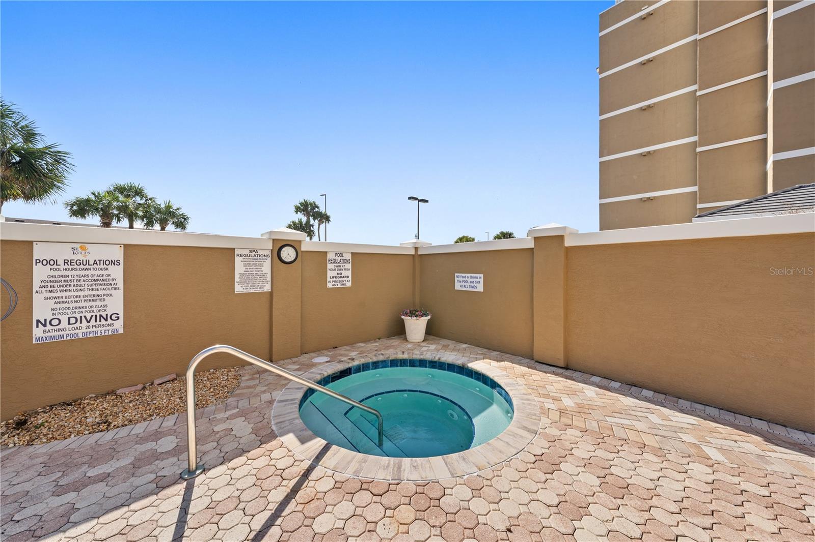 2855 S ATLANTIC AVE #201, DAYTONA BEACH, FL, 32118