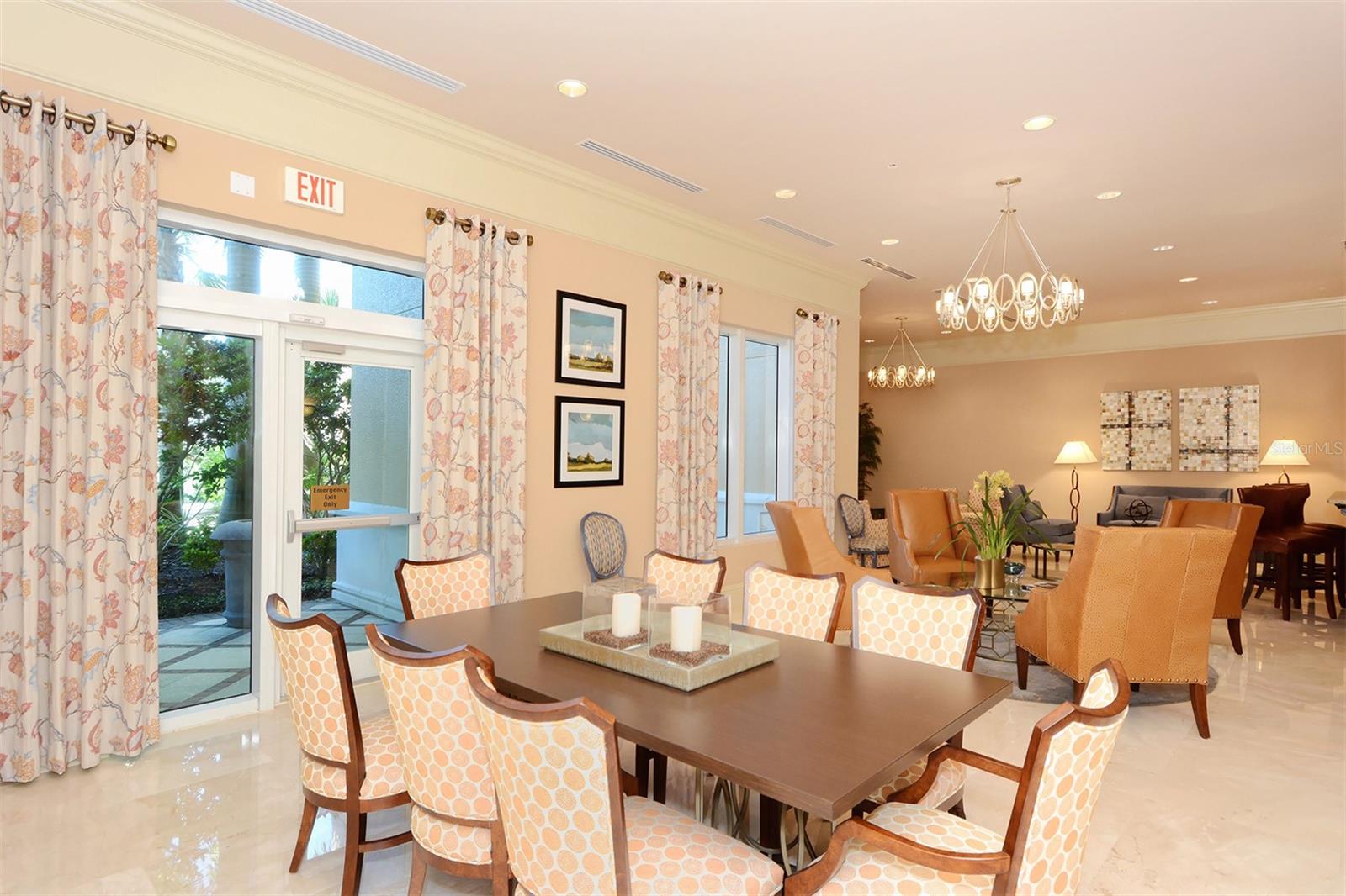800 N TAMIAMI TRL #203, SARASOTA, FL, 34236