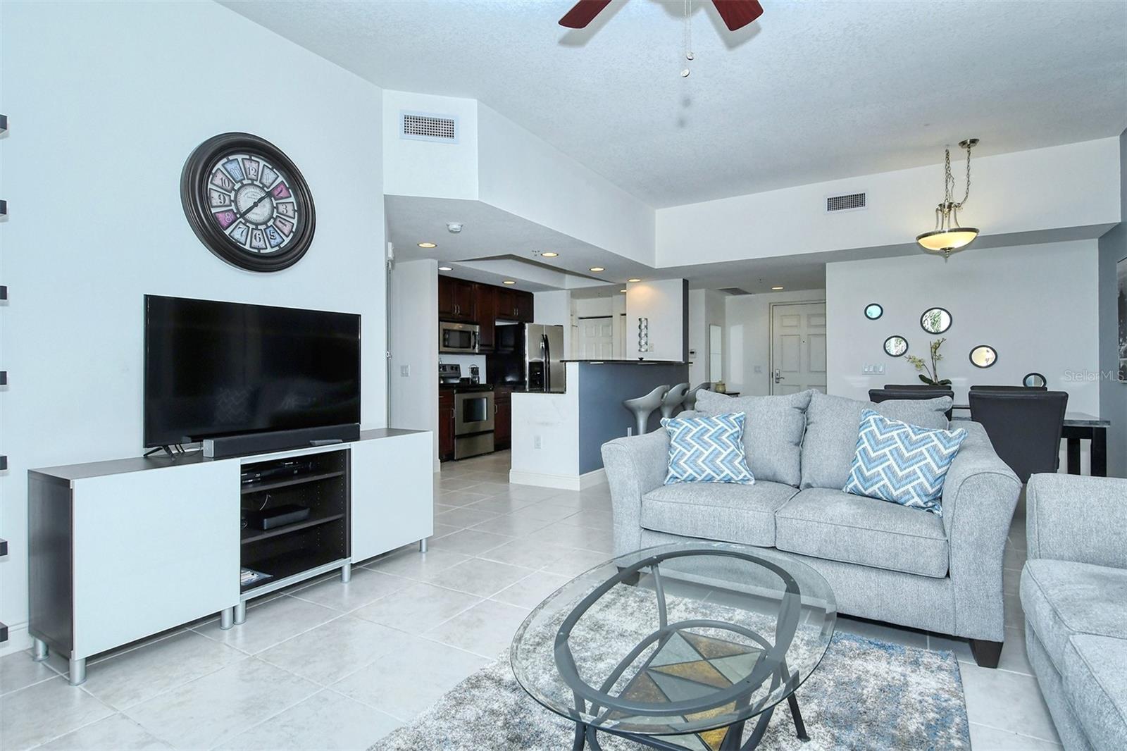 800 N TAMIAMI TRL #203, SARASOTA, FL, 34236