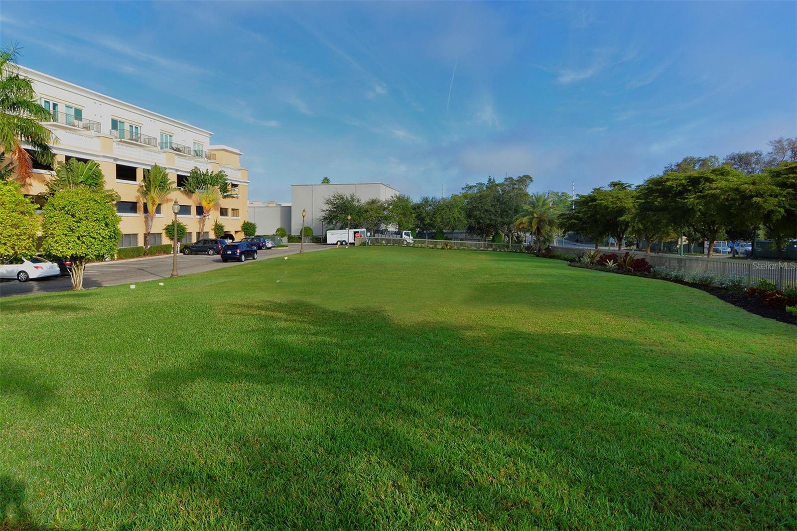 800 N TAMIAMI TRL #203, SARASOTA, FL, 34236