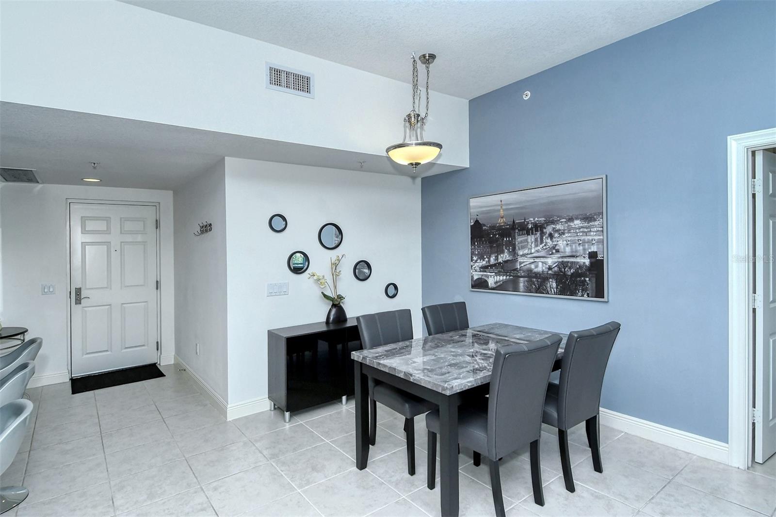 800 N TAMIAMI TRL #203, SARASOTA, FL, 34236