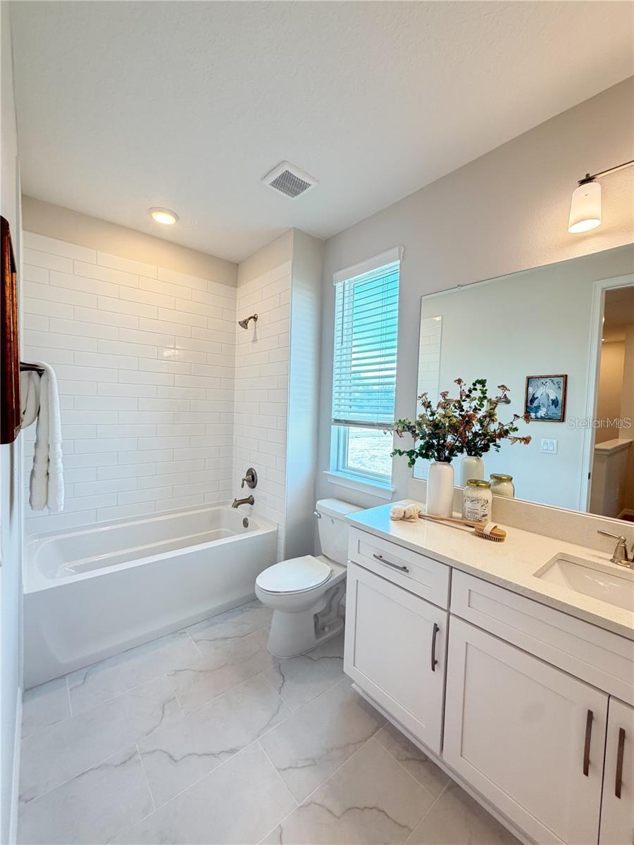 5819 ANGELA LEYLA PL, RIVERVIEW, FL, 33578