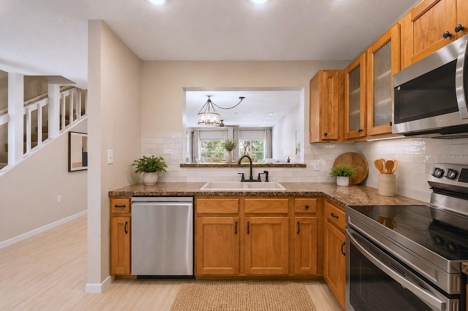 641 MAPLE OAK. CIR #101, ALTAMONTE SPRINGS, FL, 32701