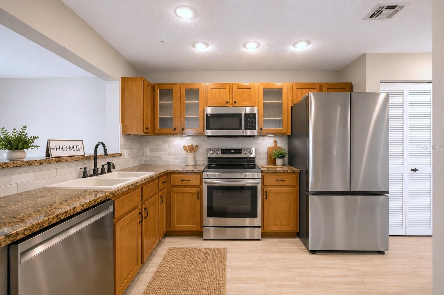 641 MAPLE OAK. CIR #101, ALTAMONTE SPRINGS, FL, 32701