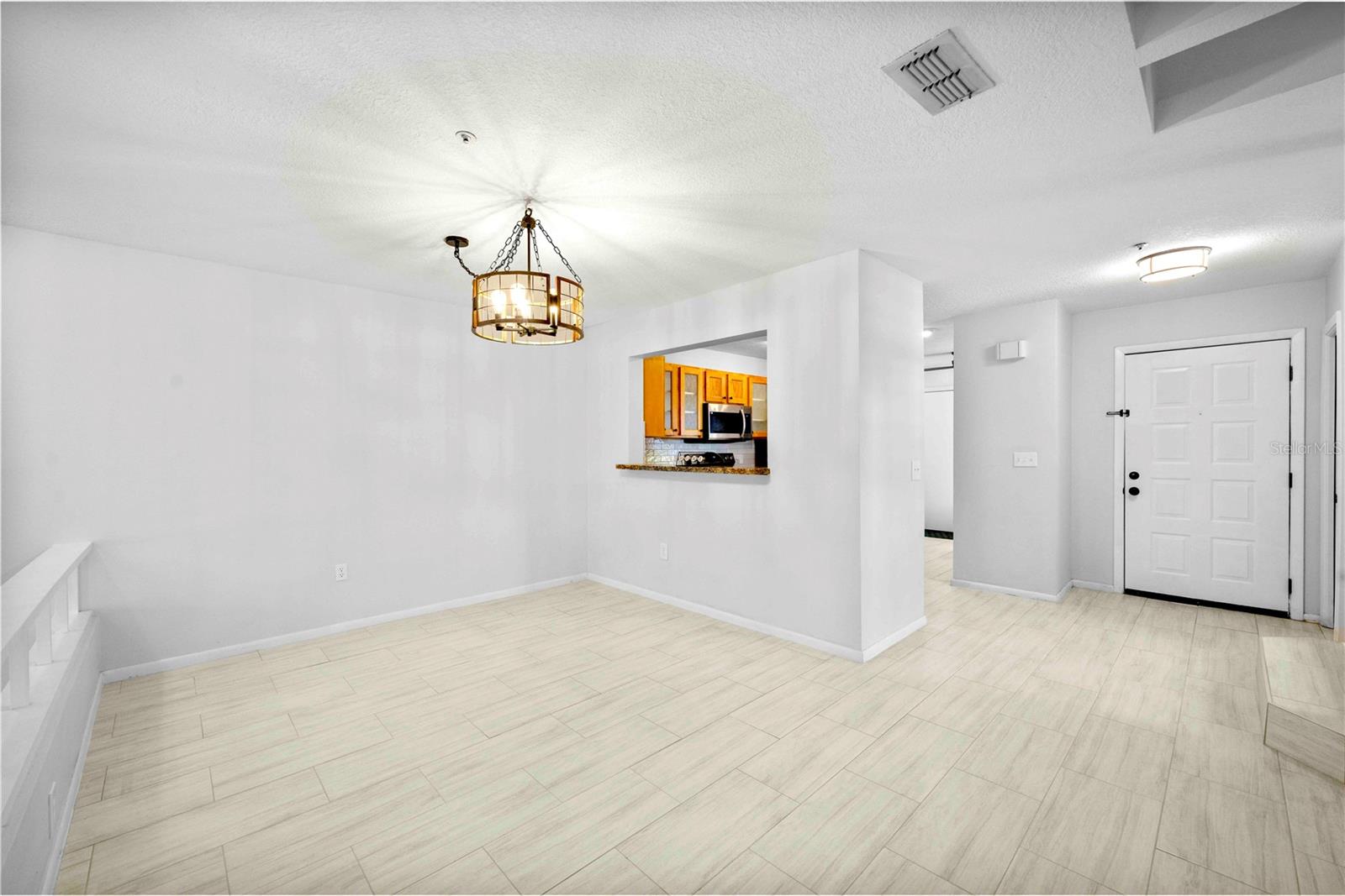 641 MAPLE OAK. CIR #101, ALTAMONTE SPRINGS, FL, 32701