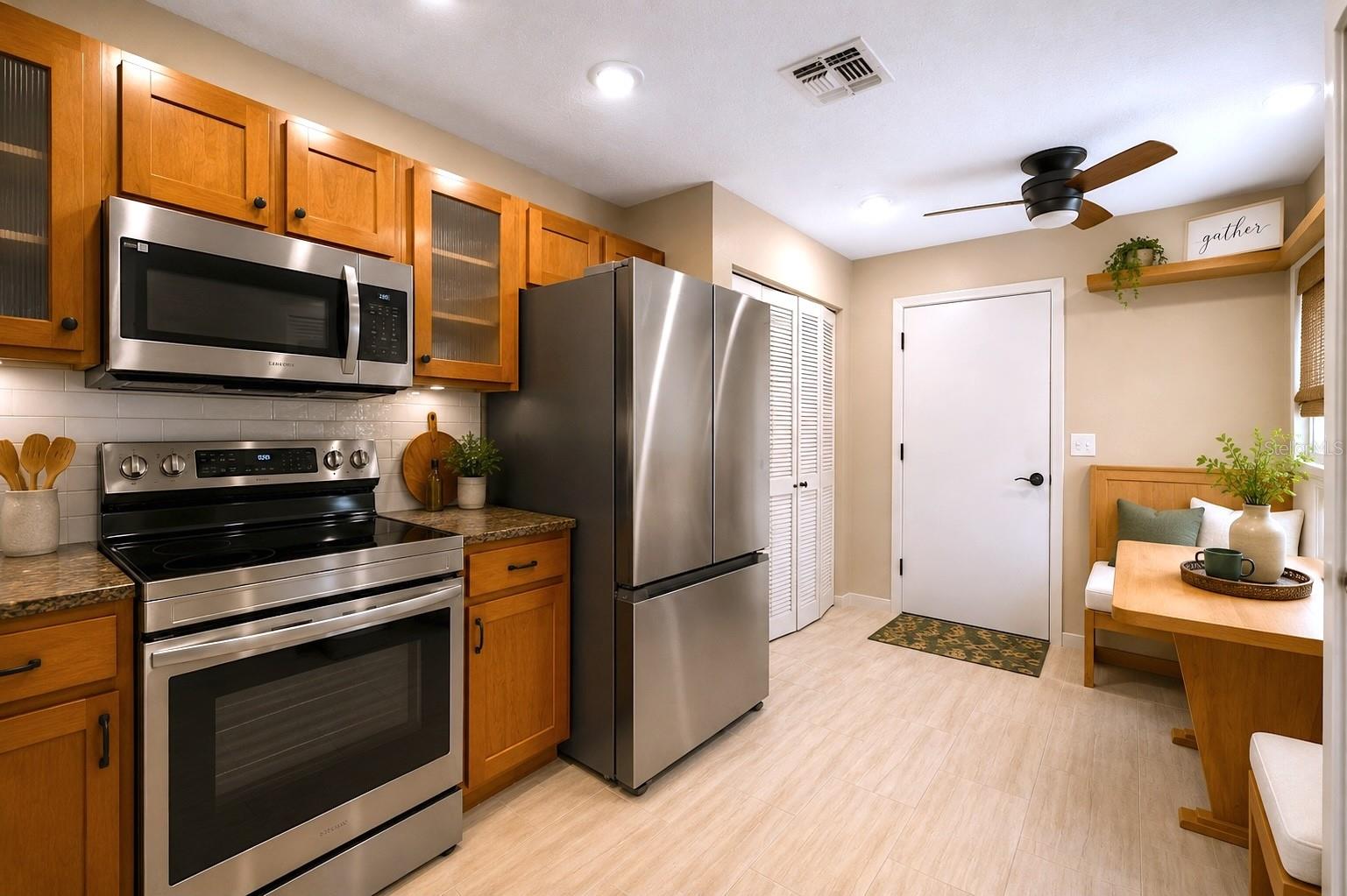 641 MAPLE OAK. CIR #101, ALTAMONTE SPRINGS, FL, 32701