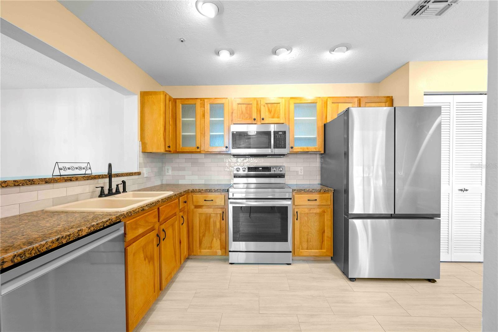 641 MAPLE OAK. CIR #101, ALTAMONTE SPRINGS, FL, 32701