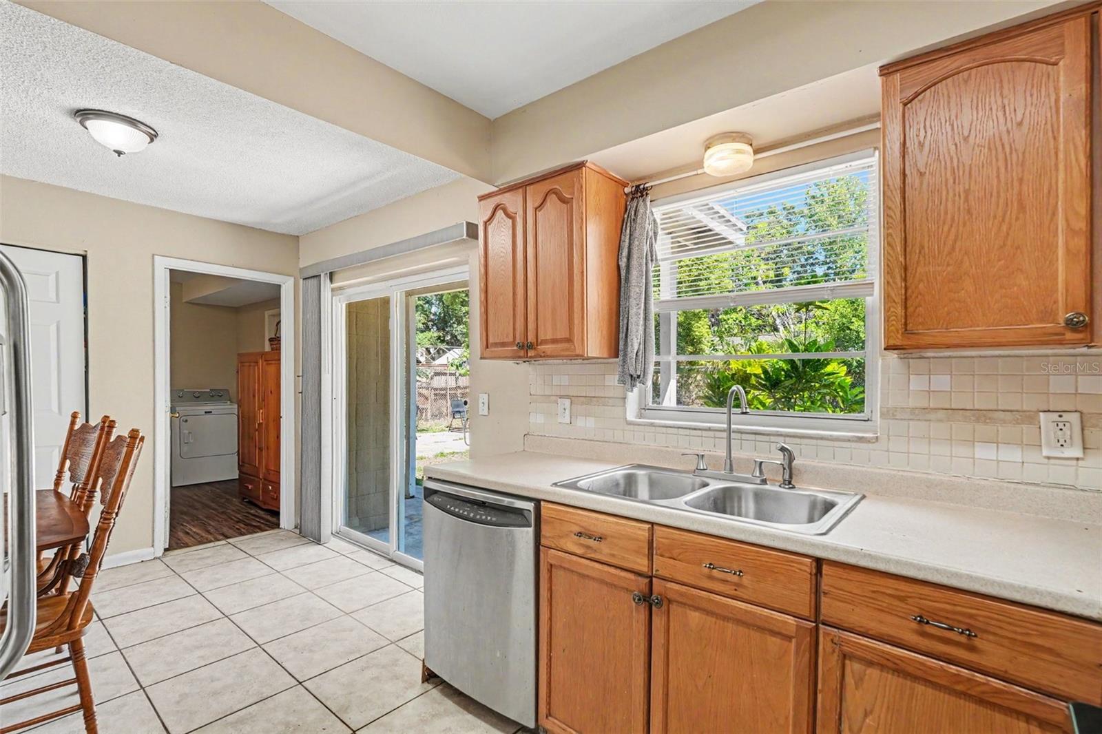 10108 ALAMBRA AVE, TAMPA, FL, 33619