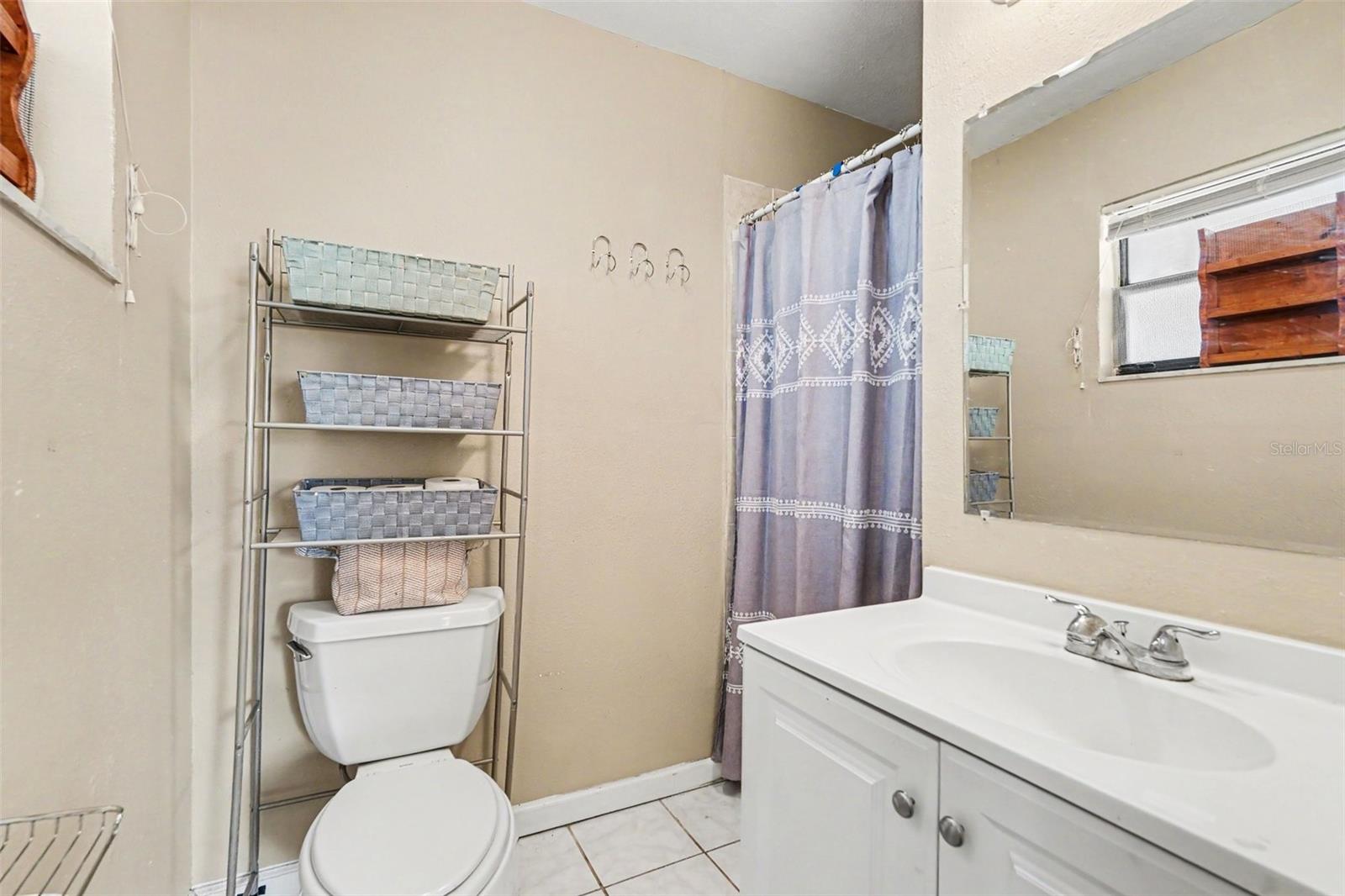 10108 ALAMBRA AVE, TAMPA, FL, 33619