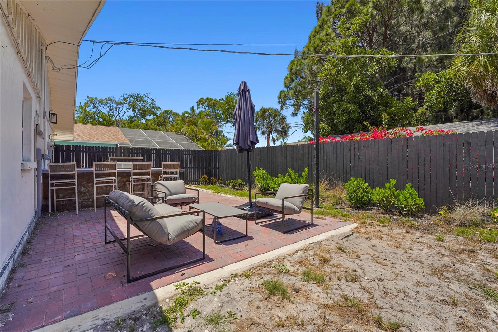 831 WINTER GARDEN DR, SARASOTA, FL, 34243