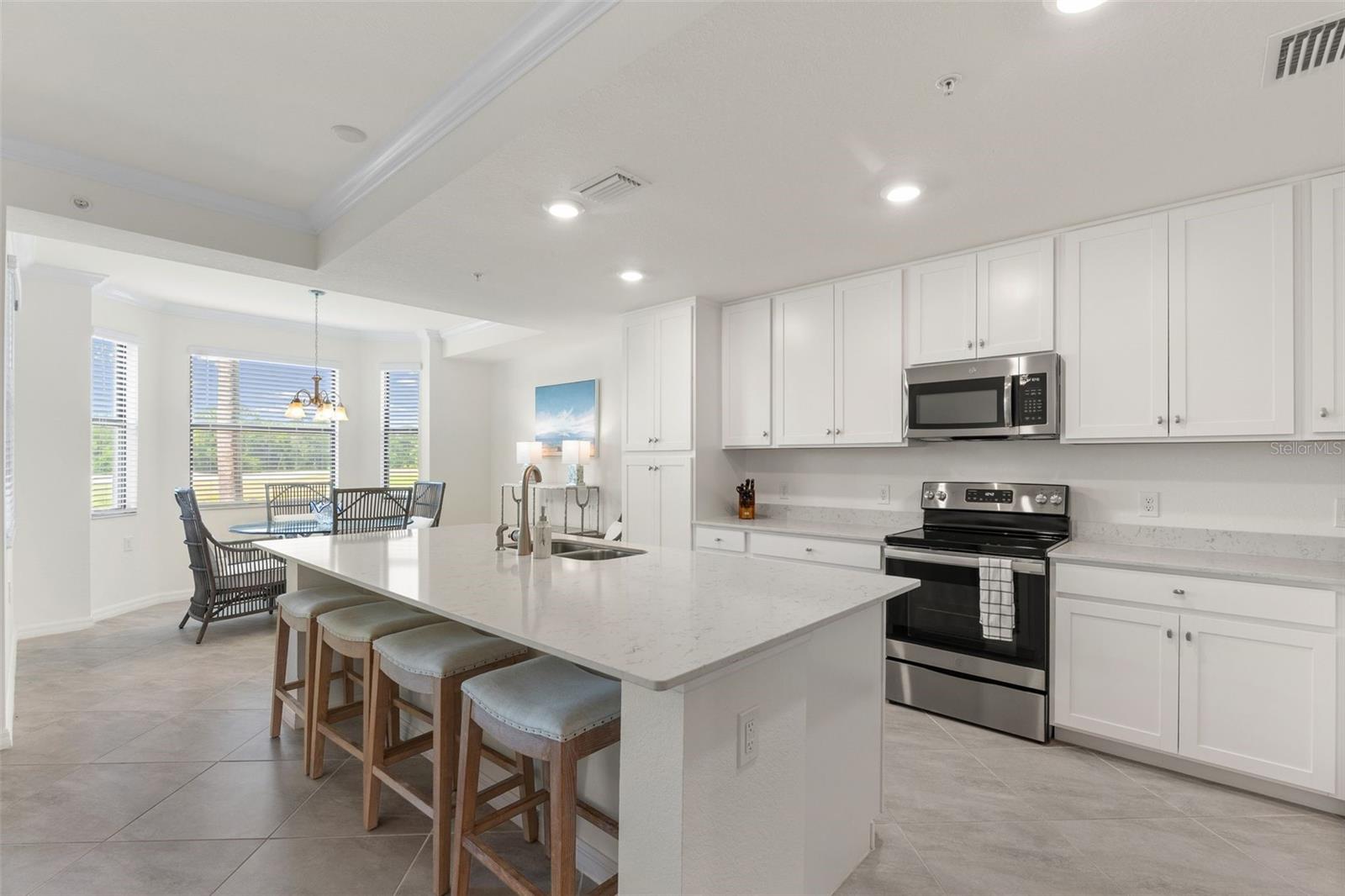 17724 GAWTHROP DR #103, BRADENTON, FL, 34211