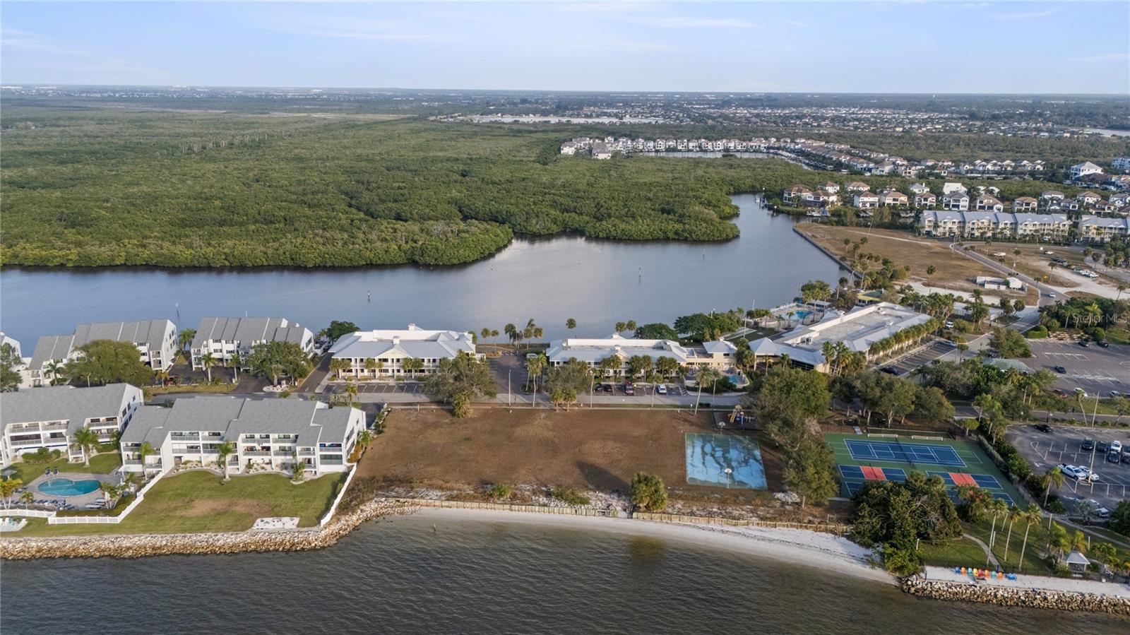 611 DESTINY DR #307, RUSKIN, FL, 33570
