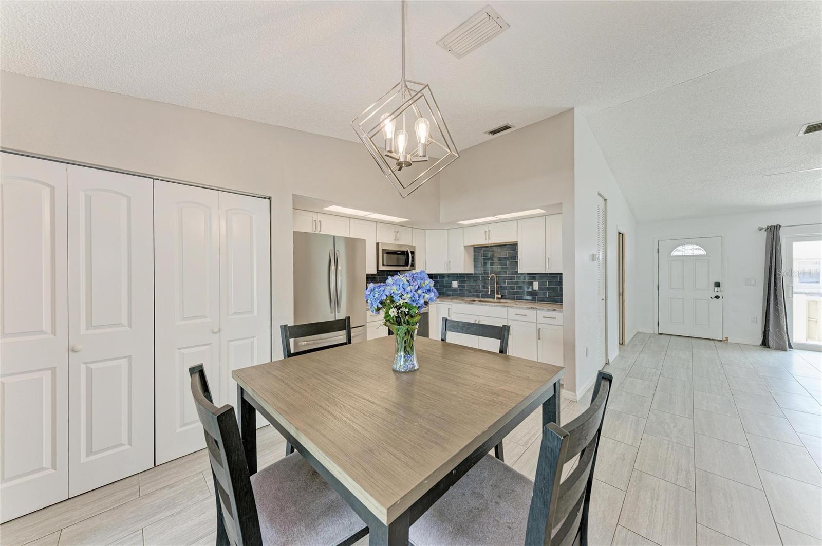 4110 39TH AVE W, BRADENTON, FL, 34205