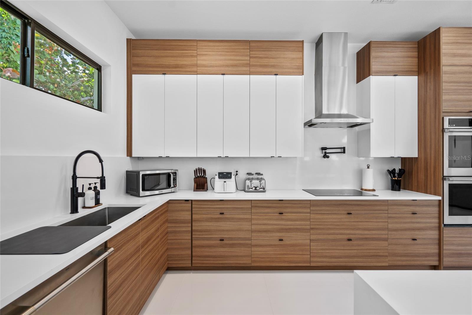 2441 WEBBER ST, SARASOTA, FL, 34239
