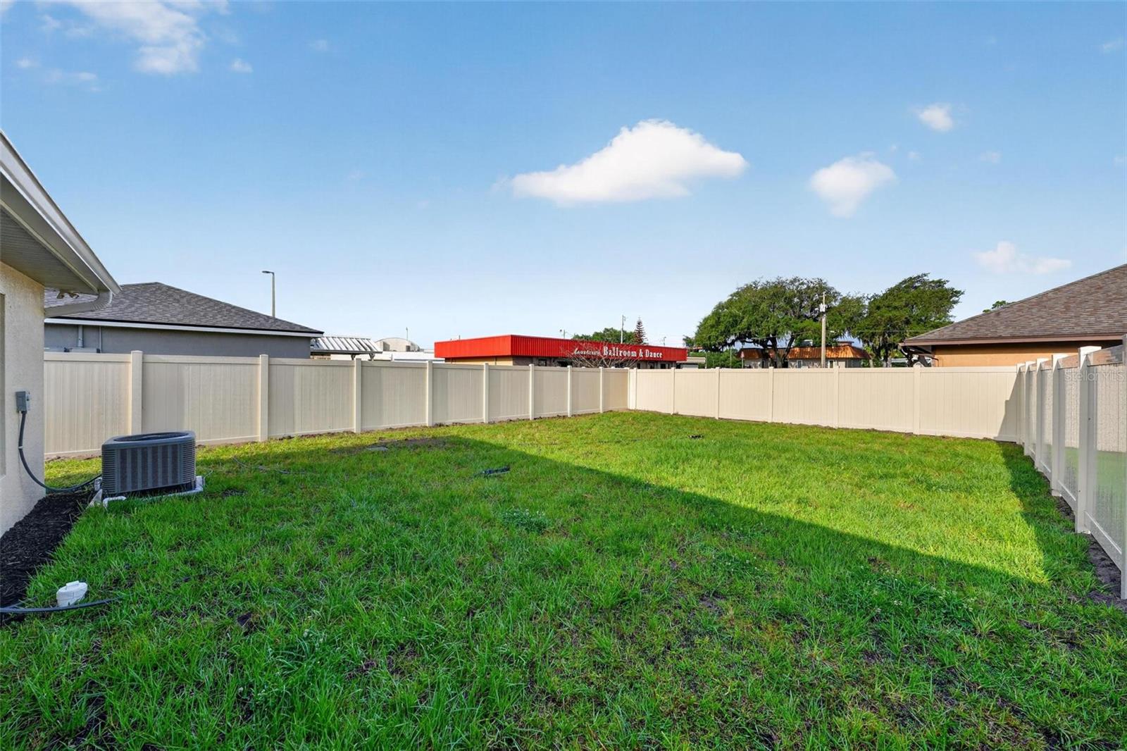 32635 VISTA AVE, LEESBURG, FL, 34788