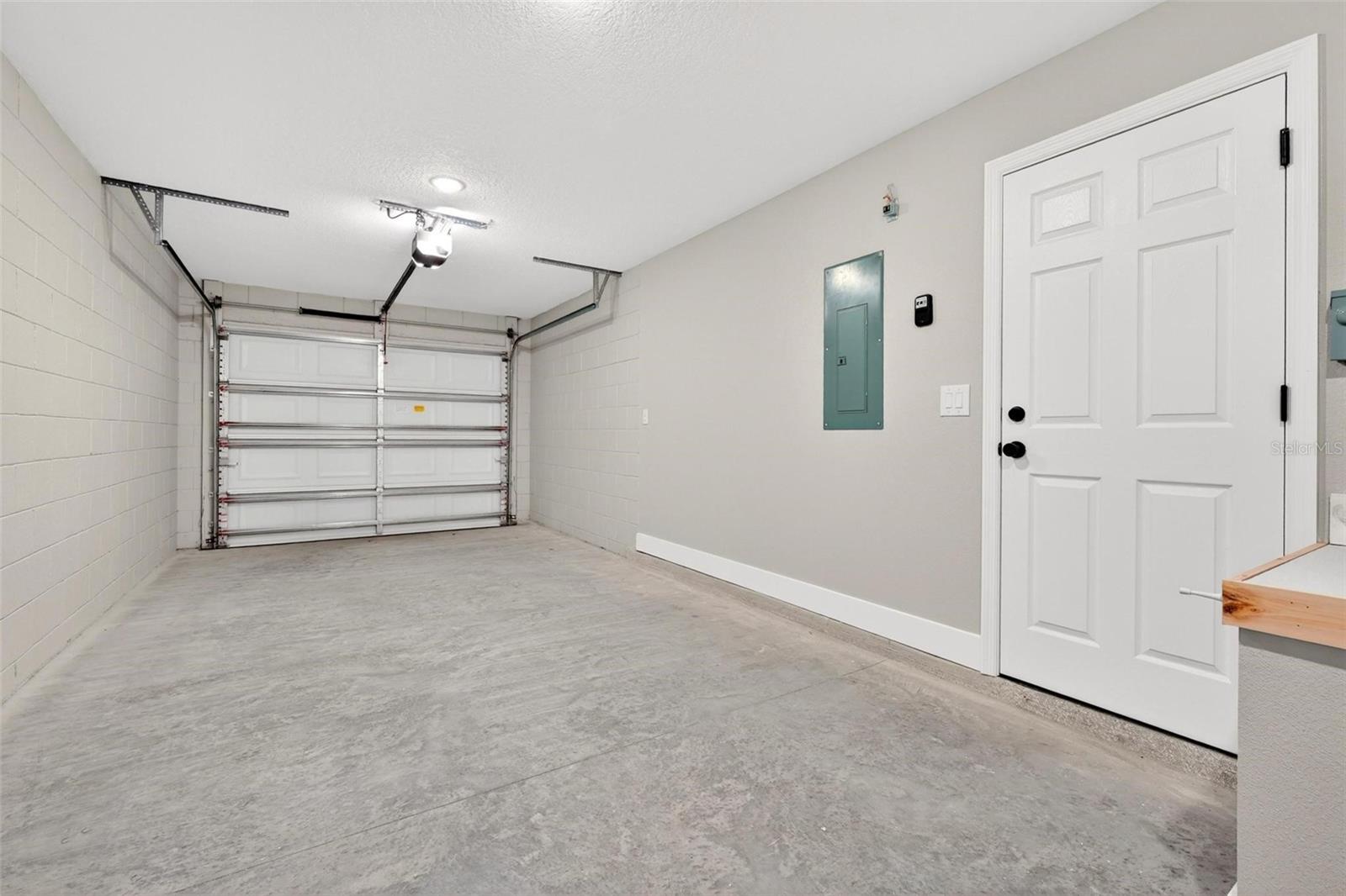 32635 VISTA AVE, LEESBURG, FL, 34788