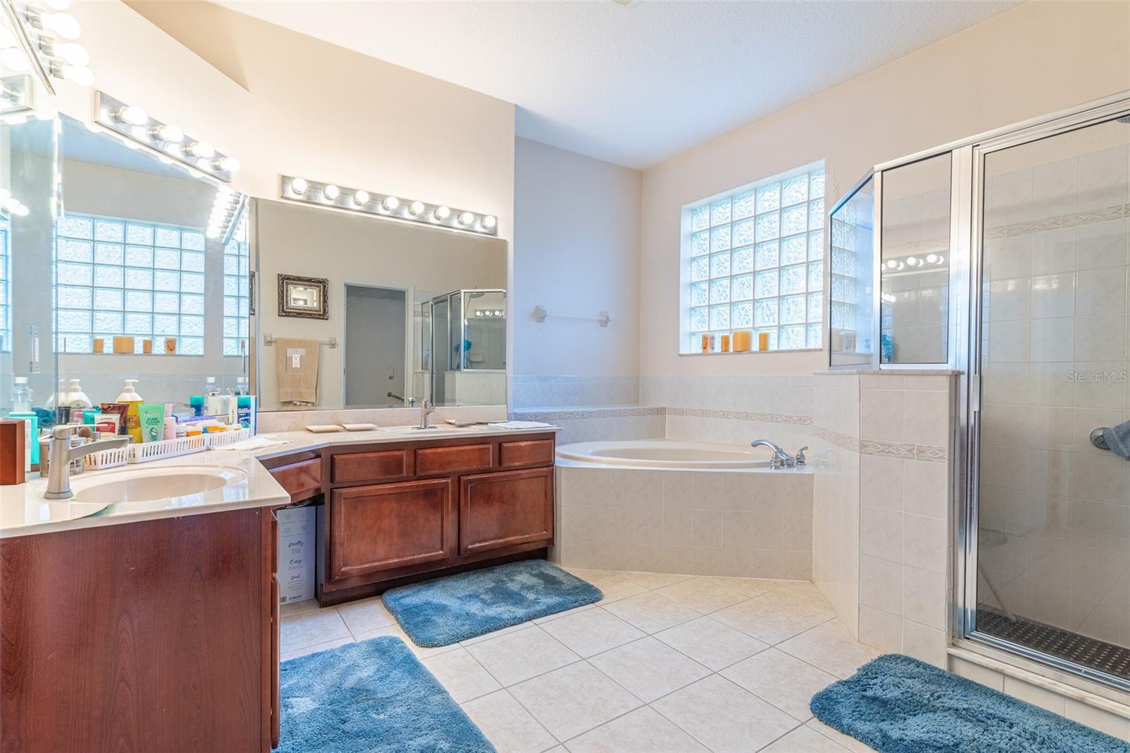 915 HICKORY FORK DR, SEFFNER, FL, 33584