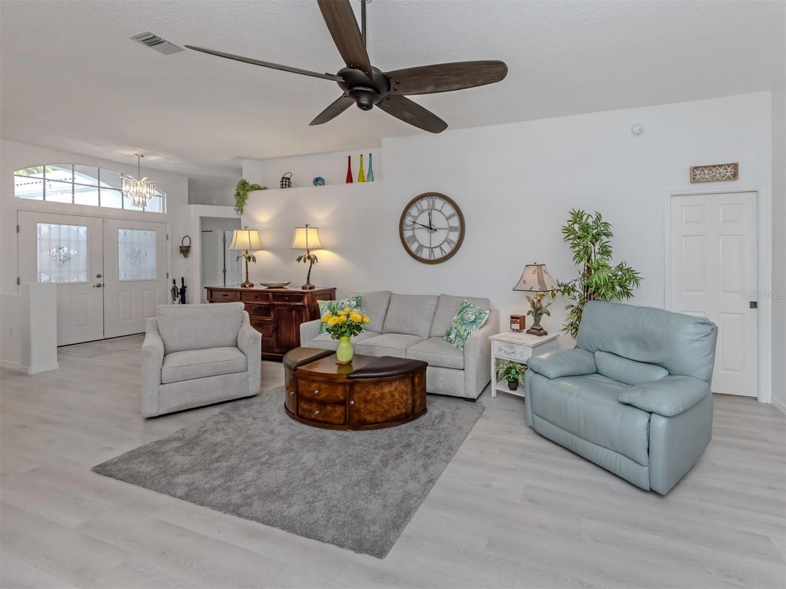 1102 SOUTHLAKE CT, VENICE, FL, 34285
