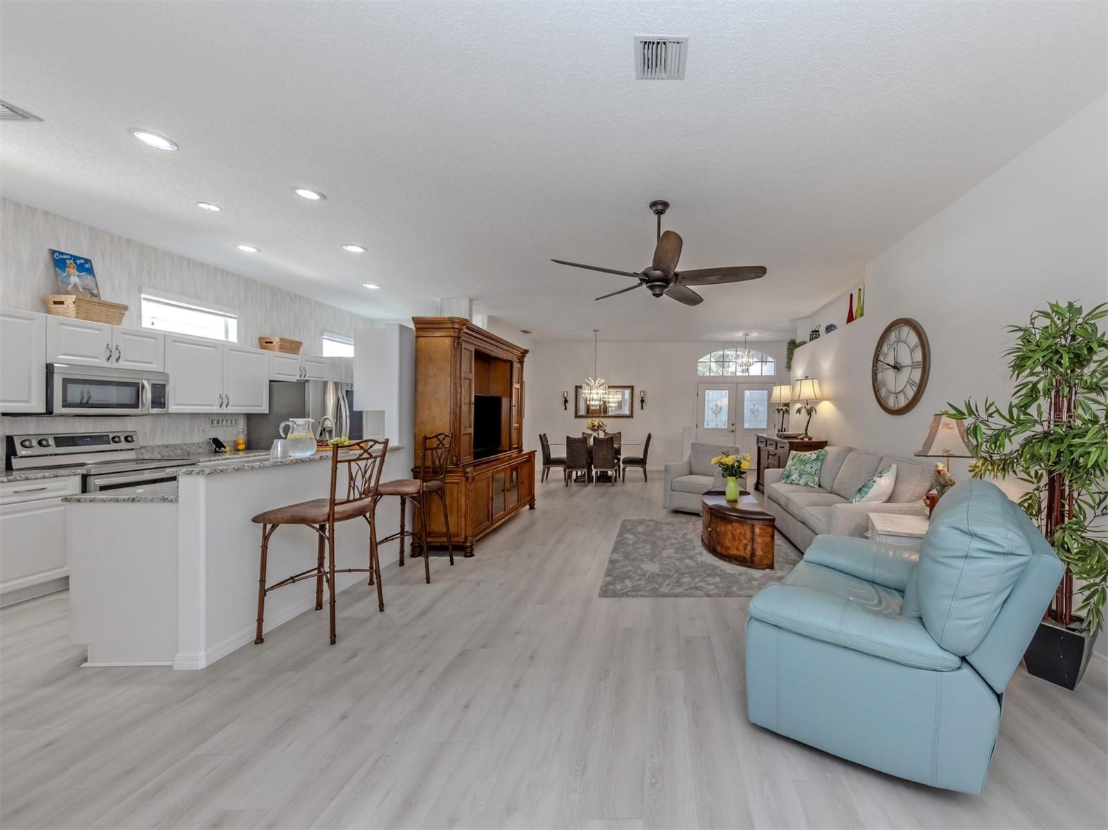 1102 SOUTHLAKE CT, VENICE, FL, 34285
