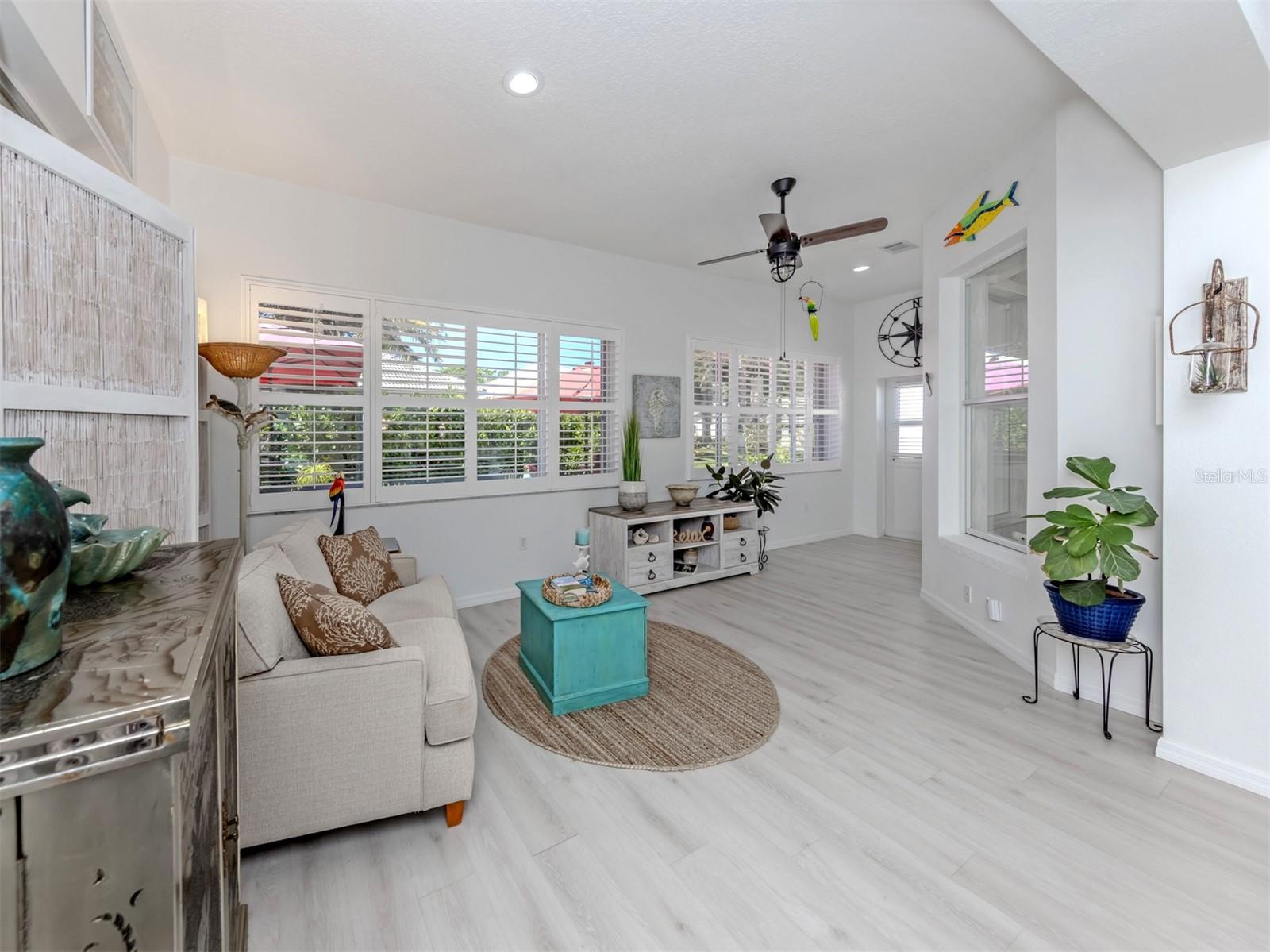 1102 SOUTHLAKE CT, VENICE, FL, 34285