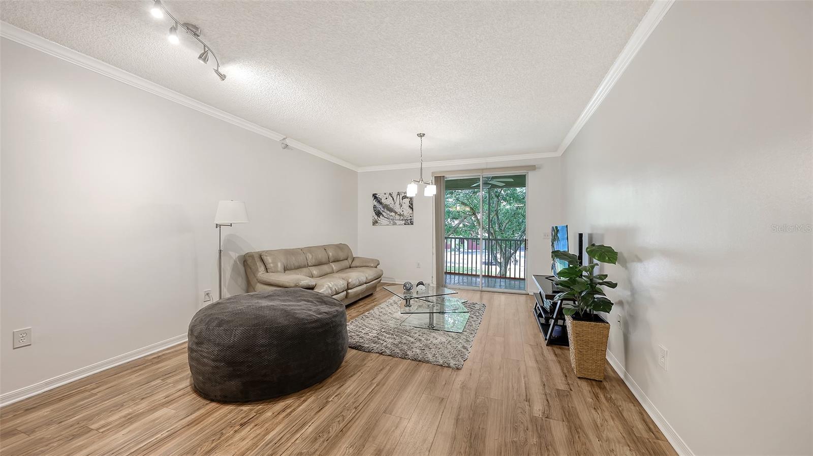 5001 BARALDI CIR #22-202, SARASOTA, FL, 34235