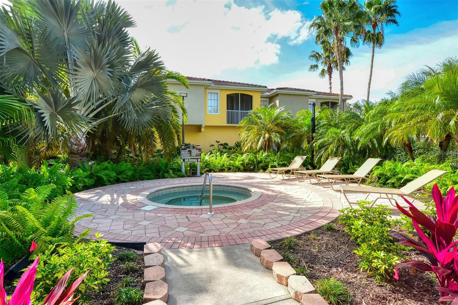 5001 BARALDI CIR #22-202, SARASOTA, FL, 34235