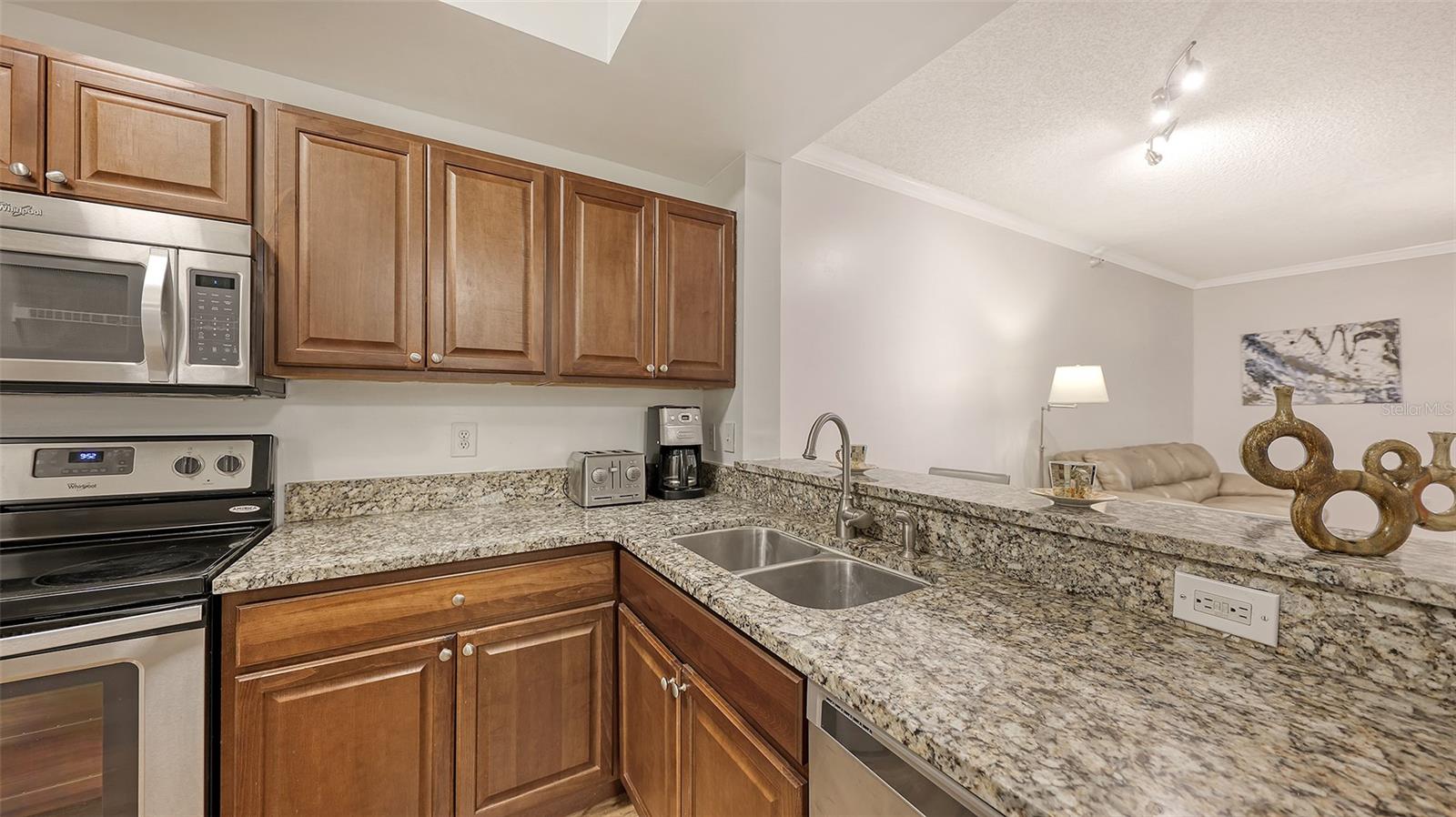 5001 BARALDI CIR #22-202, SARASOTA, FL, 34235