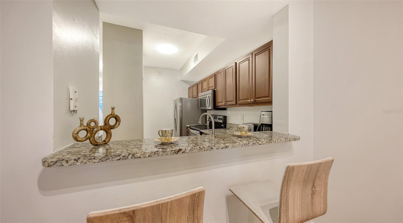 5001 BARALDI CIR #22-202, SARASOTA, FL, 34235