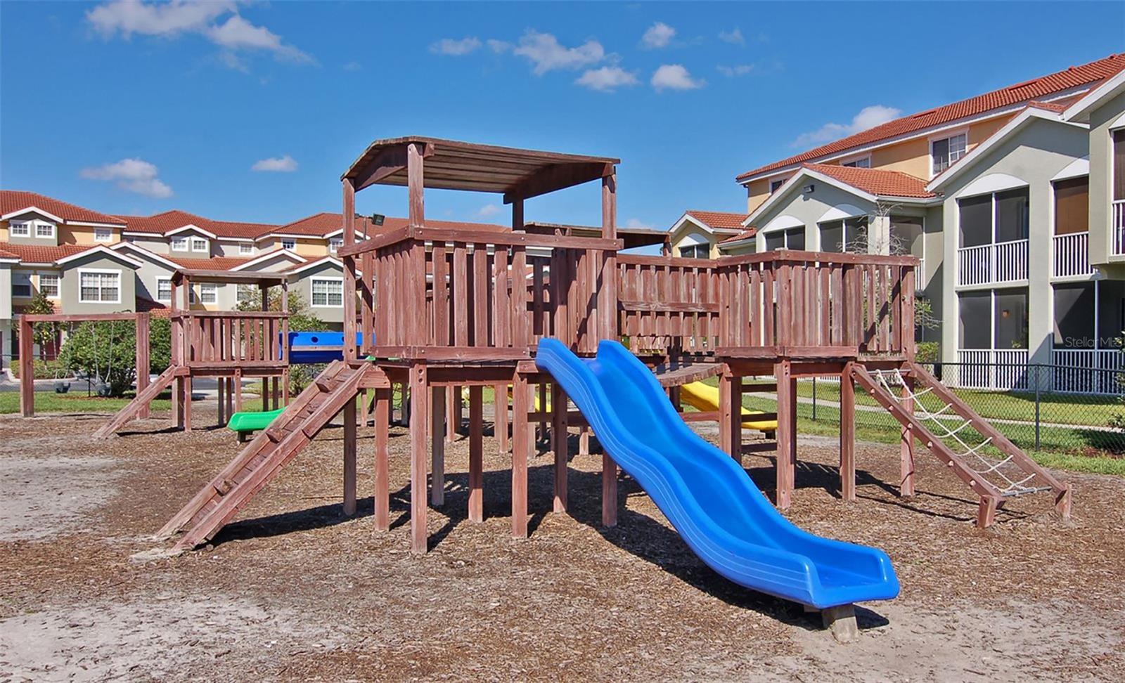 5001 BARALDI CIR #22-202, SARASOTA, FL, 34235