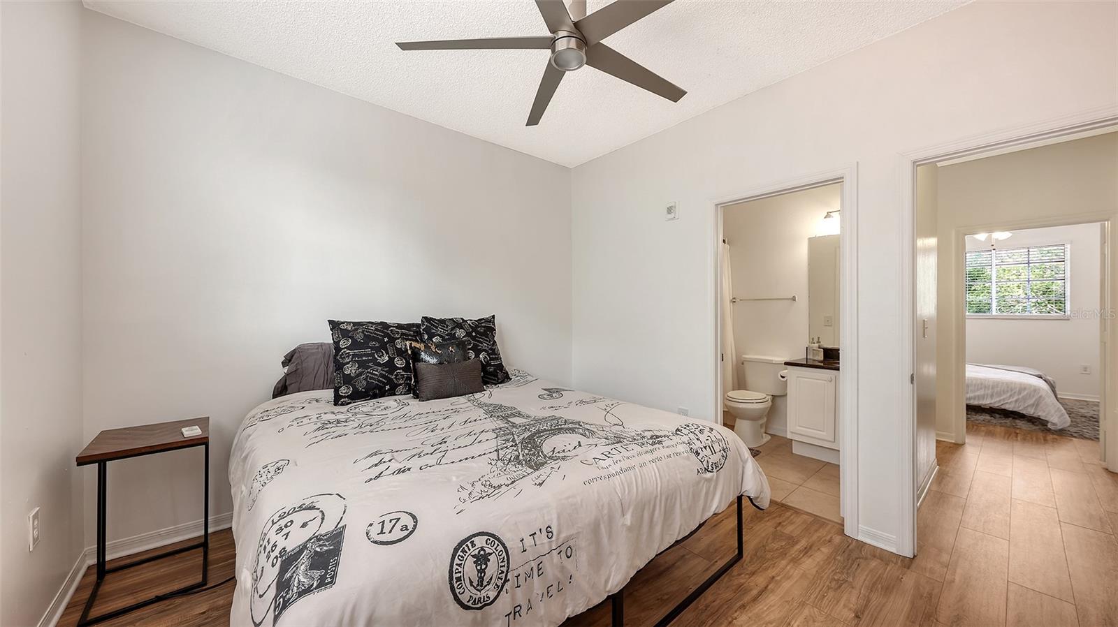 5001 BARALDI CIR #22-202, SARASOTA, FL, 34235