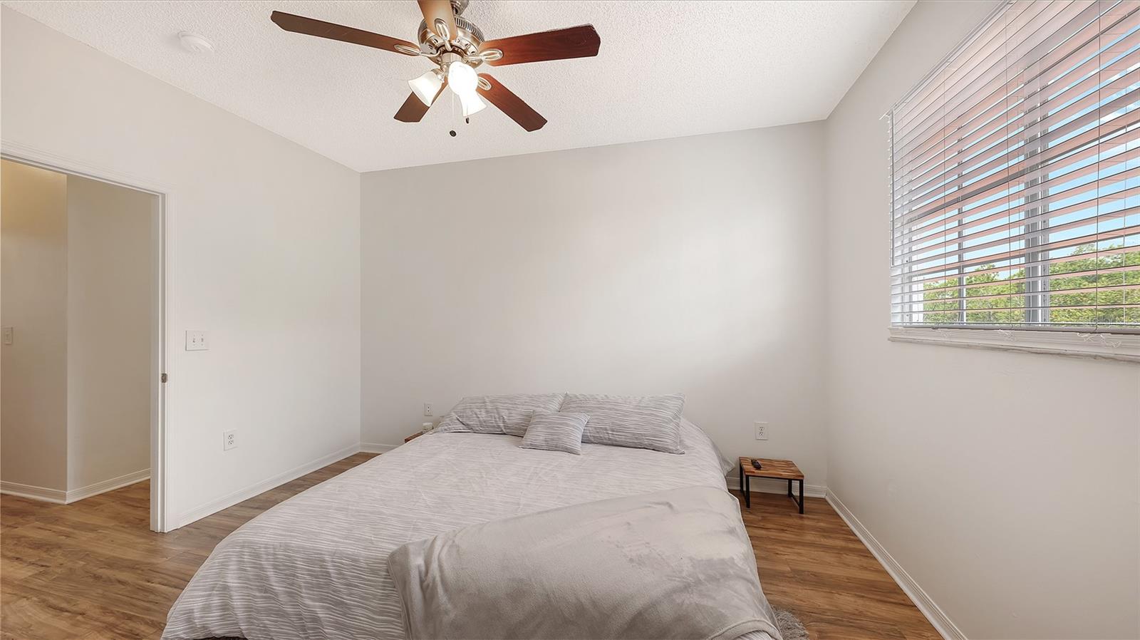 5001 BARALDI CIR #22-202, SARASOTA, FL, 34235