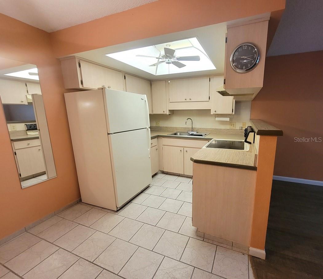 6141 CHESHAM DR #8, NEW PORT RICHEY, FL, 34653