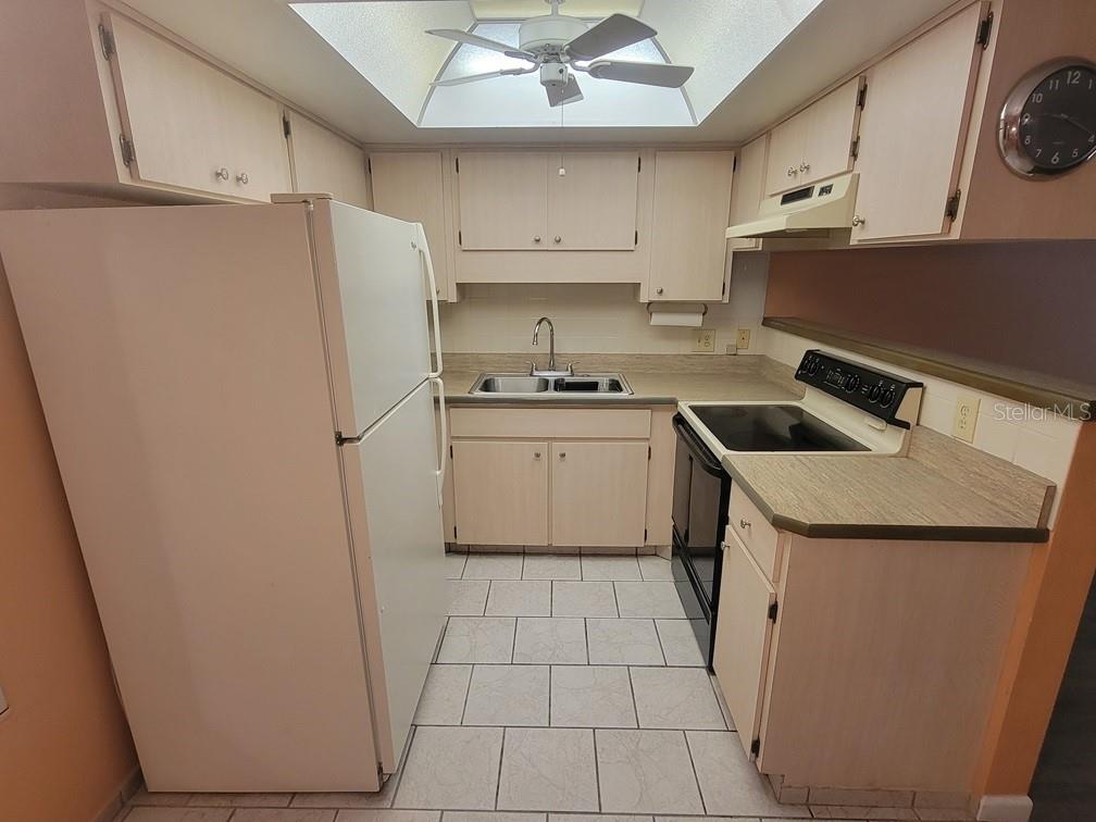 6141 CHESHAM DR #8, NEW PORT RICHEY, FL, 34653
