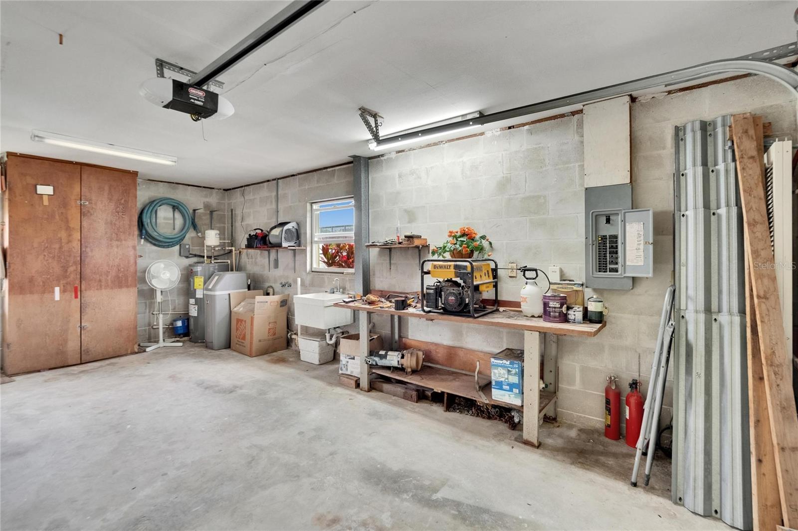 814 SEABREEZE DR, RUSKIN, FL, 33570