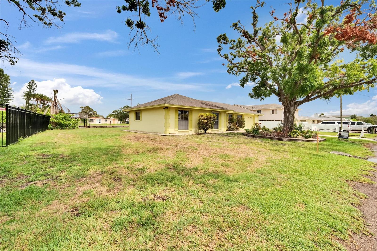 814 SEABREEZE DR, RUSKIN, FL, 33570