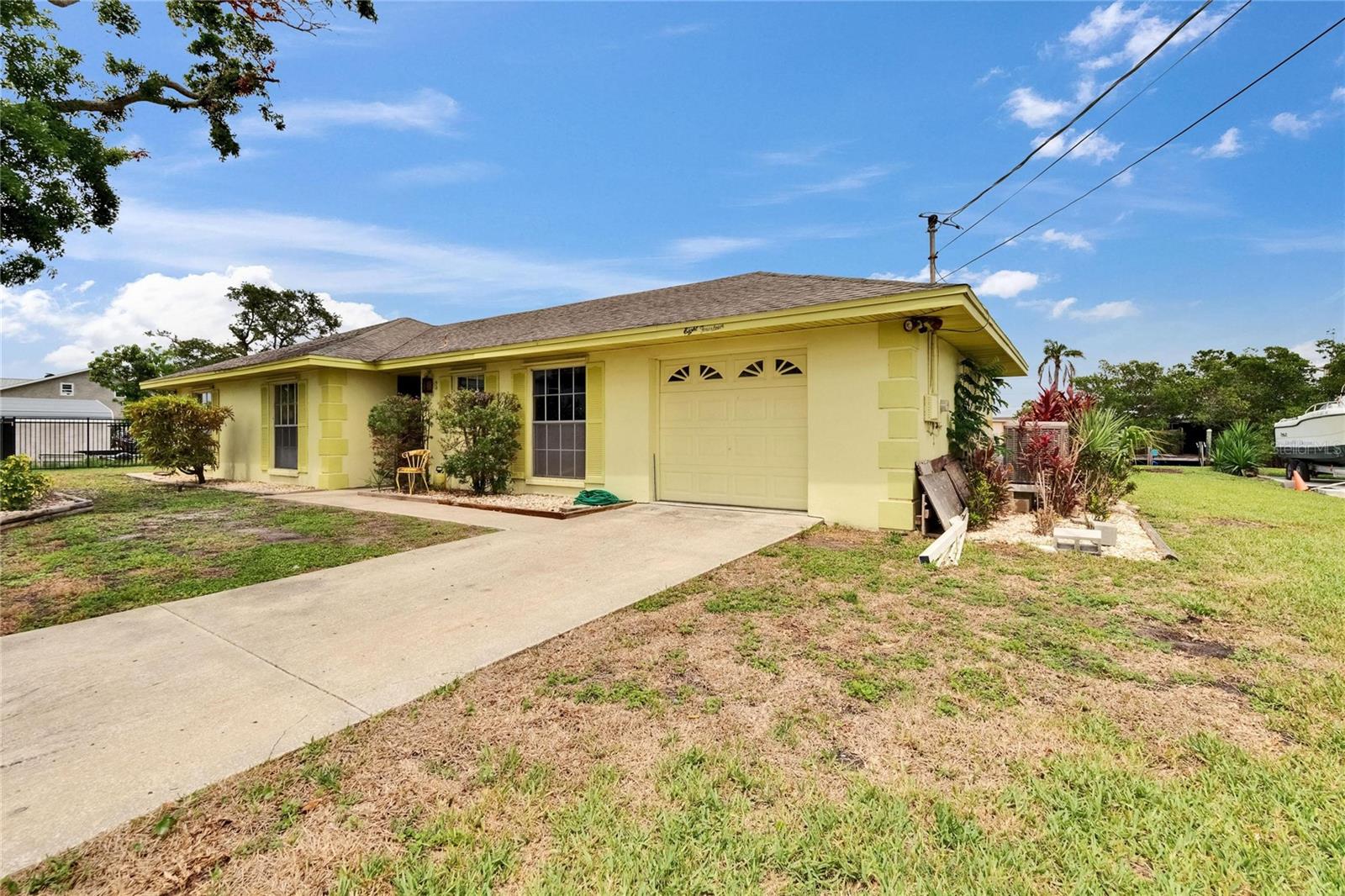814 SEABREEZE DR, RUSKIN, FL, 33570