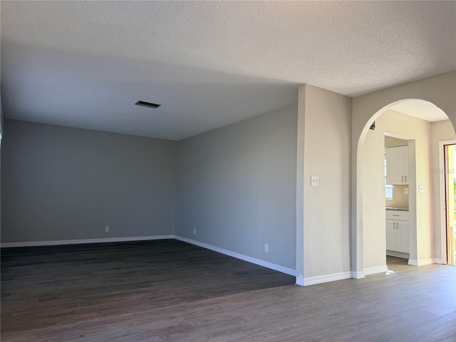 814 SEABREEZE DR, RUSKIN, FL, 33570