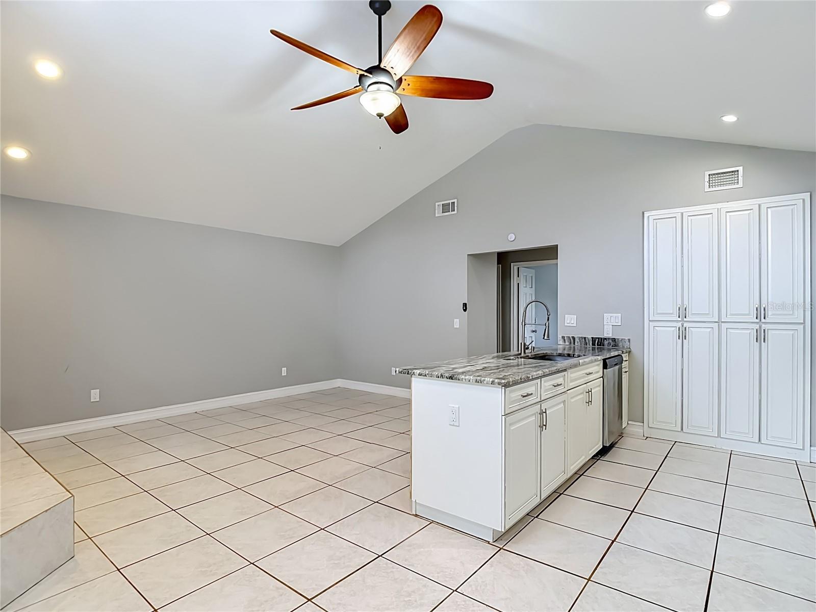 16206 FANTASIA DR, TAMPA, FL, 33624
