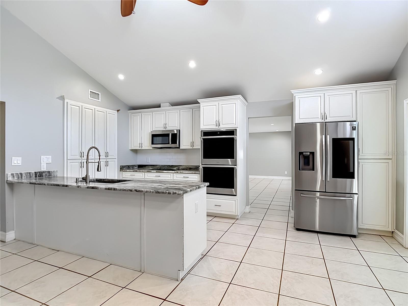 16206 FANTASIA DR, TAMPA, FL, 33624