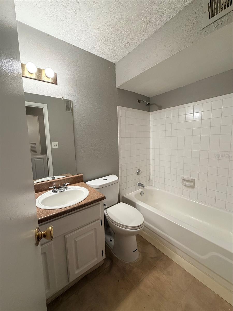 4367 THORNBRIAR LN #107, ORLANDO, FL, 32822