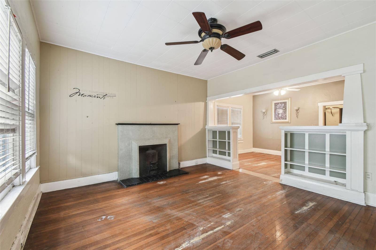 702 W VIRGINIA AVE, TAMPA, FL, 33603
