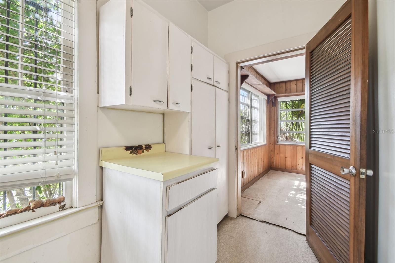 702 W VIRGINIA AVE, TAMPA, FL, 33603