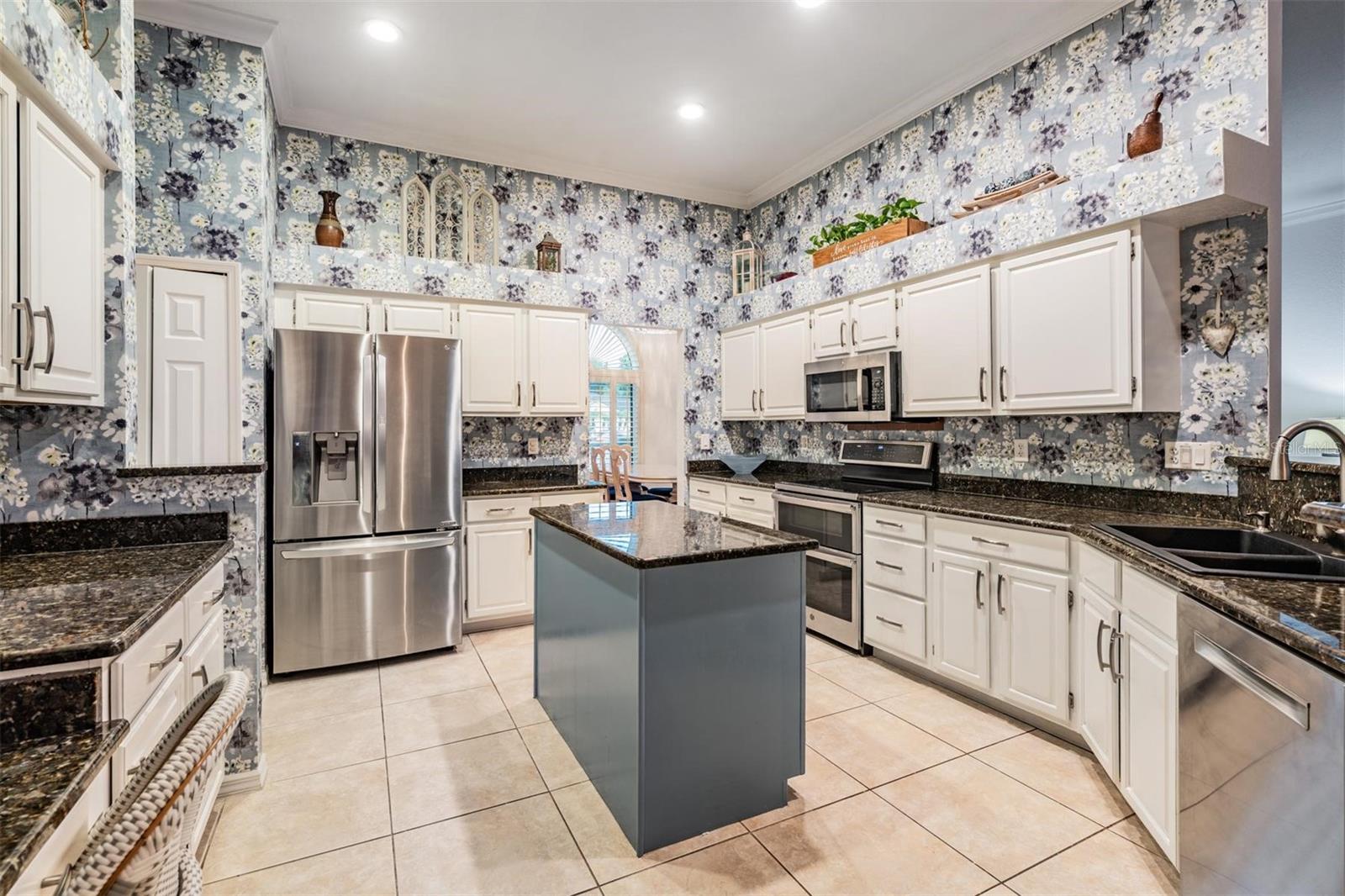 9507 LARKBUNTING DR, TAMPA, FL, 33647