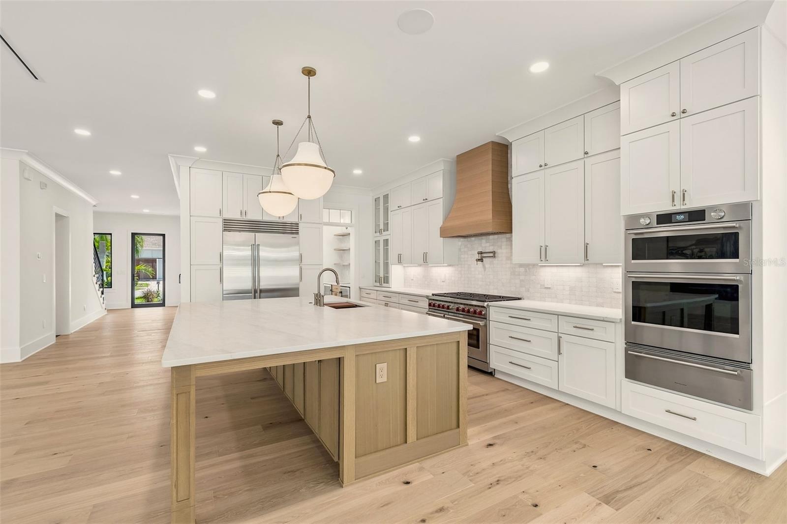 3605 W KENSINGTON AVE, TAMPA, FL, 33629