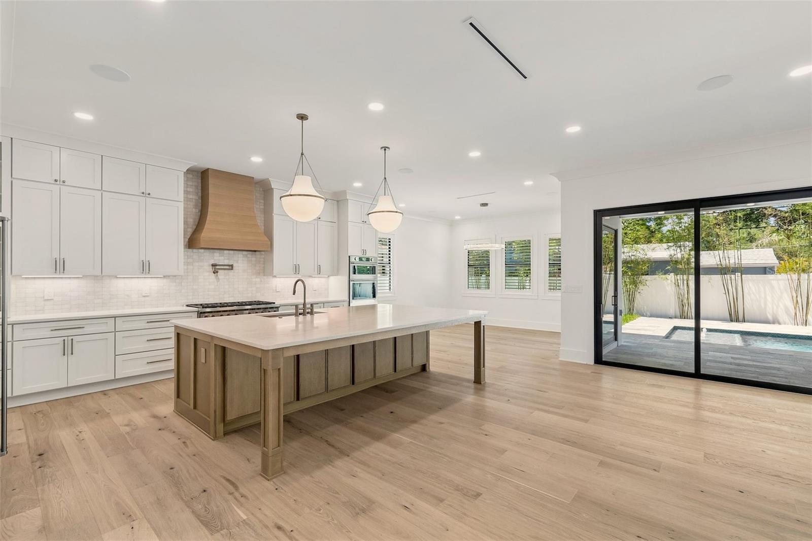 3605 W KENSINGTON AVE, TAMPA, FL, 33629