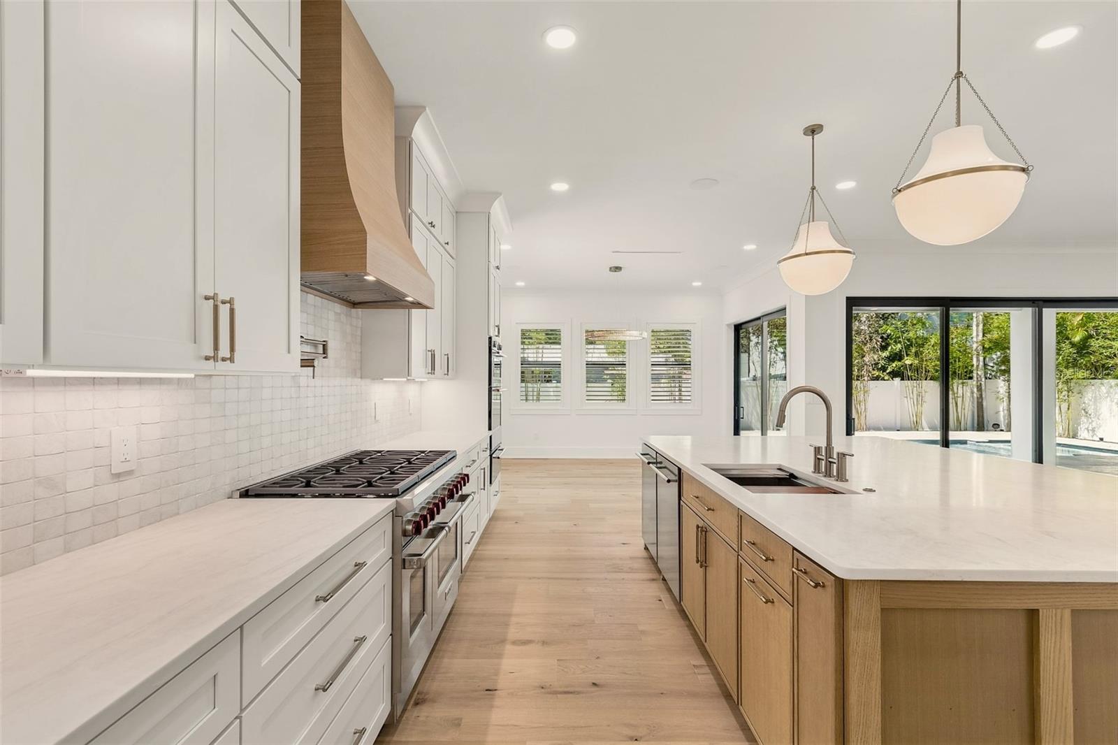 3605 W KENSINGTON AVE, TAMPA, FL, 33629