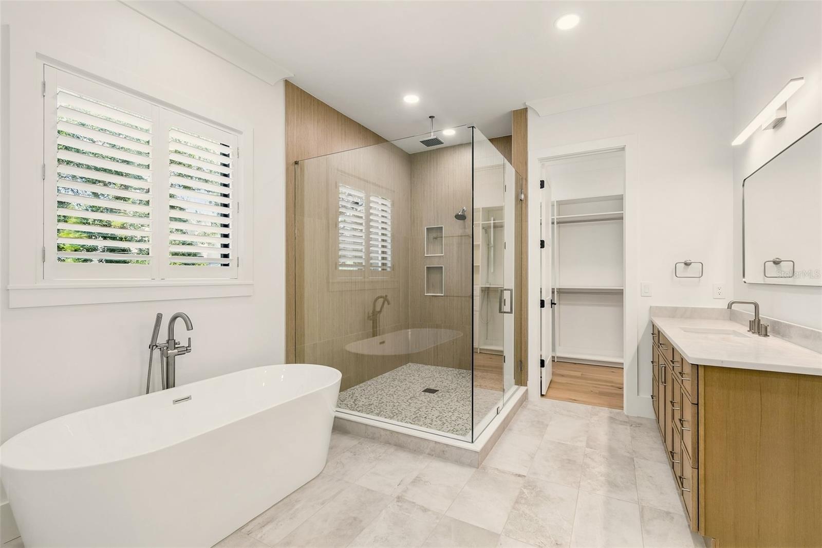 3605 W KENSINGTON AVE, TAMPA, FL, 33629