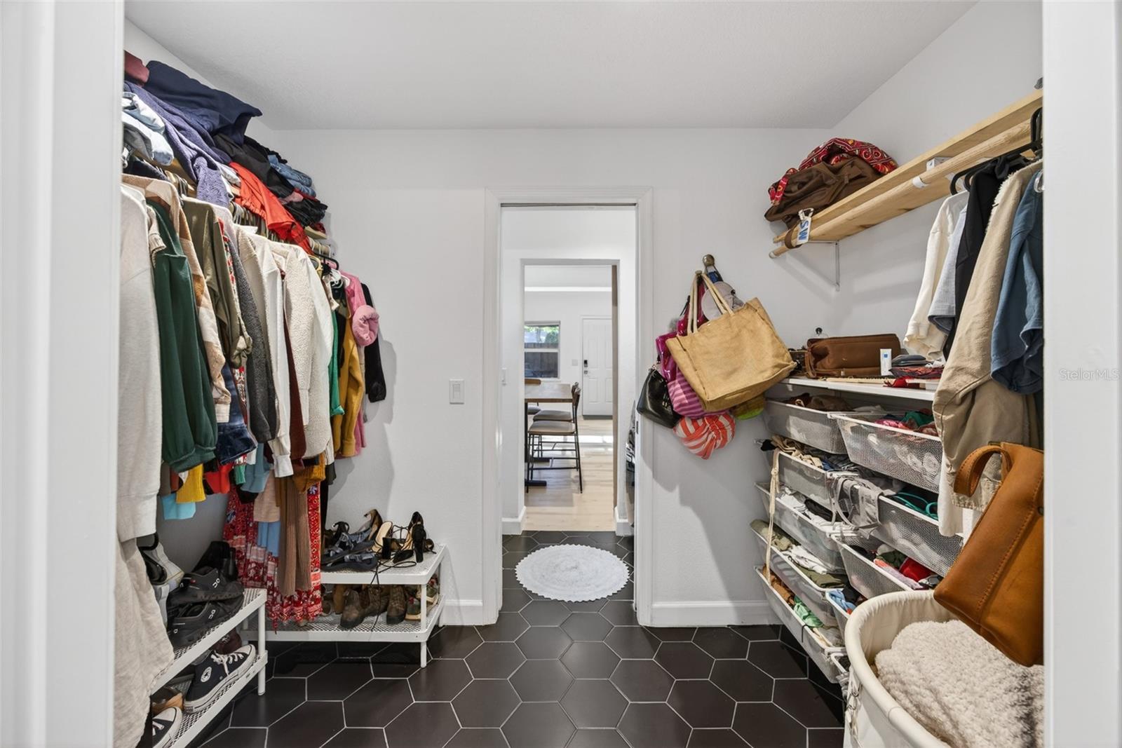1330 S BUMBY AVE, ORLANDO, FL, 32806