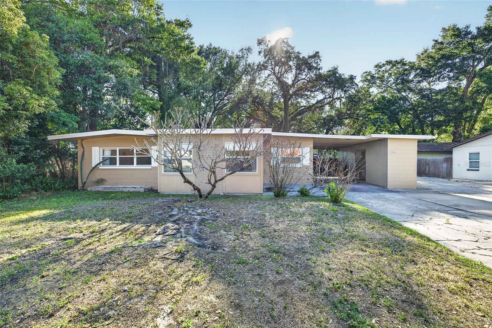 1330 S BUMBY AVE, ORLANDO, FL, 32806